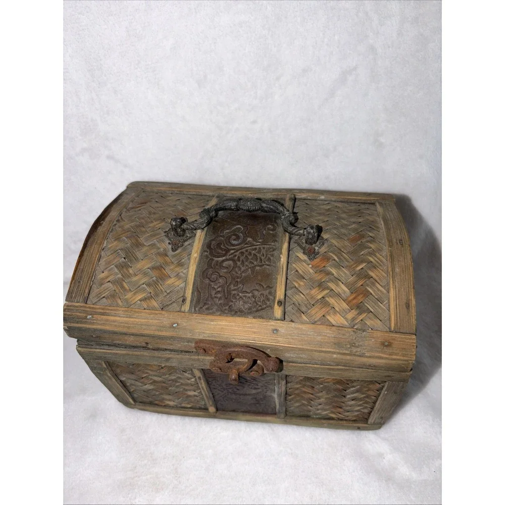 Vintage 80s Treasure Chest Bamboo Trinket Box Rustic Herringbone Pattern Aged